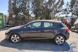 Opel astra j p10 1.7 cdti 110cv 09-15 ricambi-