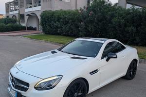 Mercedes SLC 250 D Premium AMG