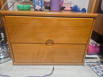 Comodino in rovere massello