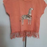 maglietta con frange smanicata