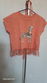maglietta con frange smanicata
