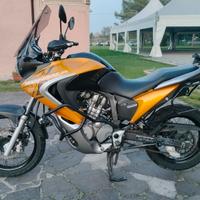 Honda Transalp XL700V