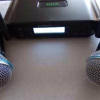 Coppia di microfoni wireless tipo Shure