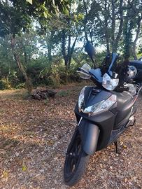 Honda SH 300