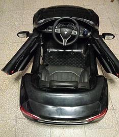 AUTO ELETTRICA GIOCATTOLO MASERATI