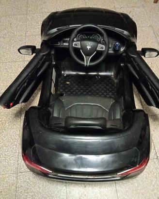 AUTO ELETTRICA GIOCATTOLO MASERATI