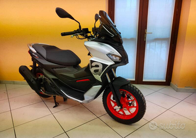 Aprilia SR GT 200 sport