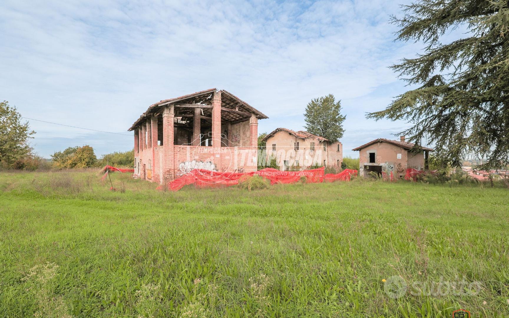 VP30 RUSTICO CON BASSO COMODO IN POSIZIONE COLLINA - Altro