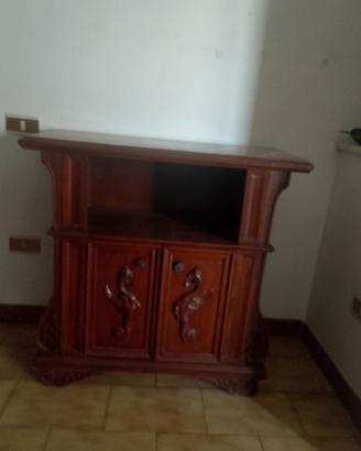 Mobiletto in legno