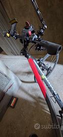Bici trekking RIVERSIDE 500 grigio-rosso