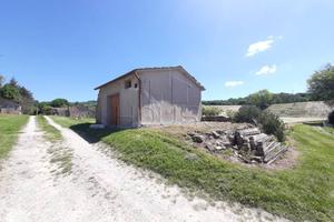 Terreno di 220 m² a Montone