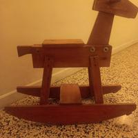 cavallo a dondolo 