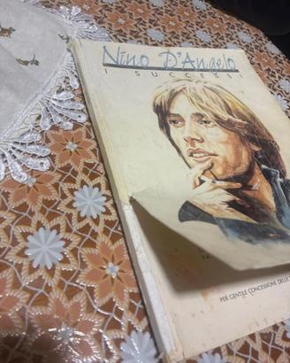 Libro spartiti Nino D angelo
