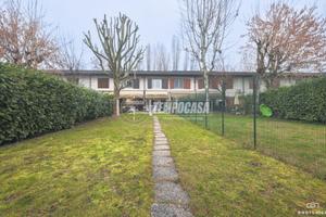 VP38 VILLETTA A SCHIERA CON GIARDINO PRIVATO