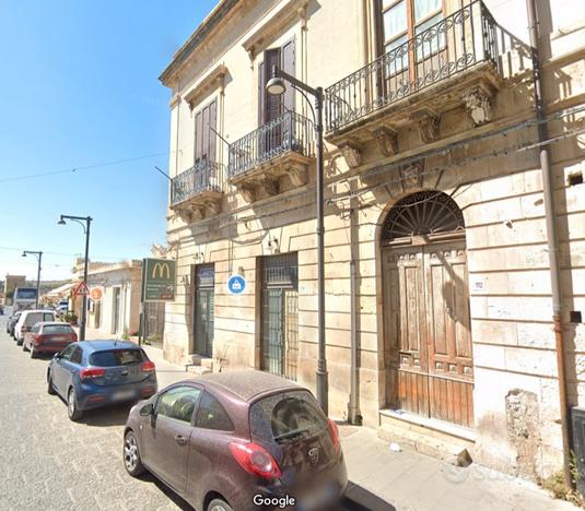 Appartamento in via Crispi, Siracusa