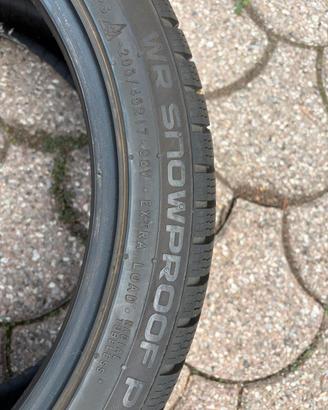 Pneumatici invernali Nokian 205/45 R17