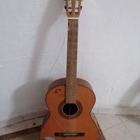 Chitarra acustica