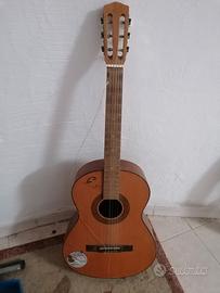 Chitarra acustica