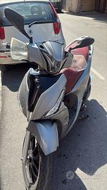 Kymco People 150i S