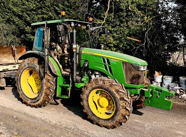 John Deere 5090M