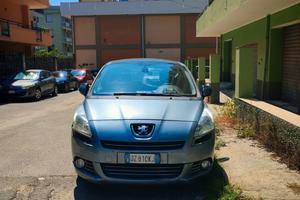 Peugeot 5008 1 serie 2.0 HDI Feline 
