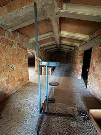 Tappatrice per tappi in sughero