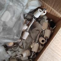 Bottigliette , tappi , imballi