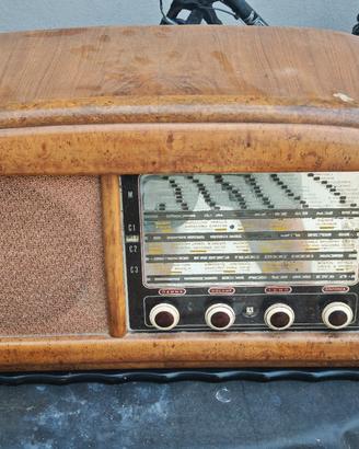 Radio d'epoca fine anni 40