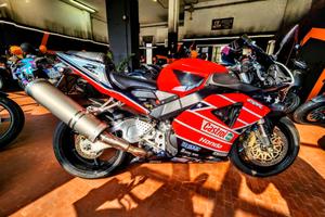 Honda CBR 900 RR Fireblade - Finanziabile