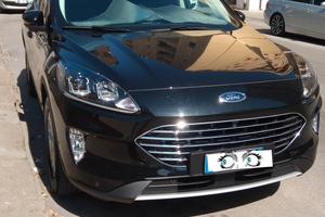 ford kuga seri