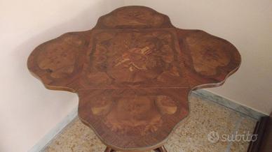 Tavolino olandese intarsiato