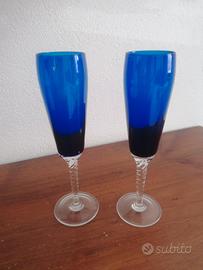 Coppia di calici blu
