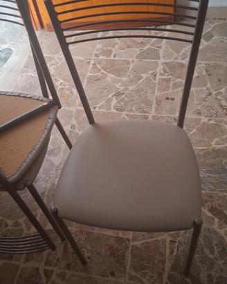 tavolo piu 6 sedie 