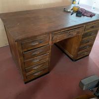 cattedra in buono stato