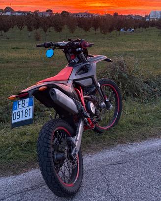 Beta Lc2021 4T