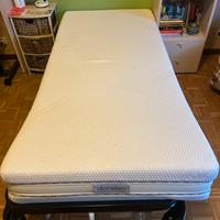 Materasso memory foam Dorelan e rete a doghe