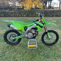 Moto da cross Kawasaki kxf450 2023