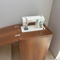 Cucitrice Necchi con Mobile contenitore