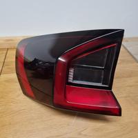 BMW X1 luce posteriore sx