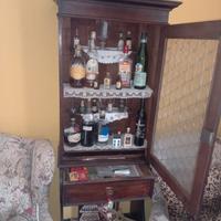 Vetrina bar