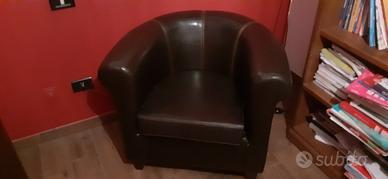 Poltrona ecopelle marrone