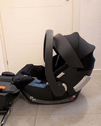 Ovetto con base Cybex anno 2022