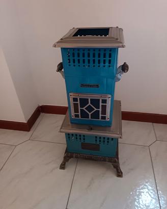 stufa vintage a petrolio 