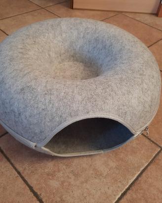 Cuccia gatto in feltro nuova