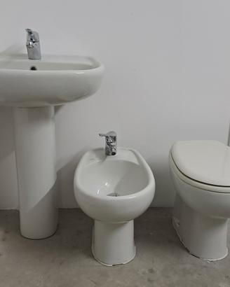 Trio sanitari per bagno
