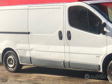 Opel Vivaro da sistemare