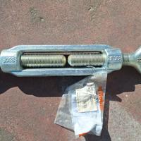 2 tenditori 2 grilli