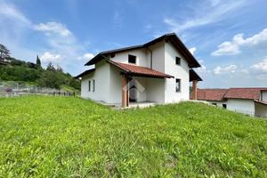 VILLA SINGOLA A MONTECHIARO D'ASTI