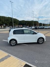 Volkswagen up automatico 2021