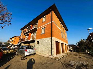Appartamento di 122 m² con 5 locali e box auto a F